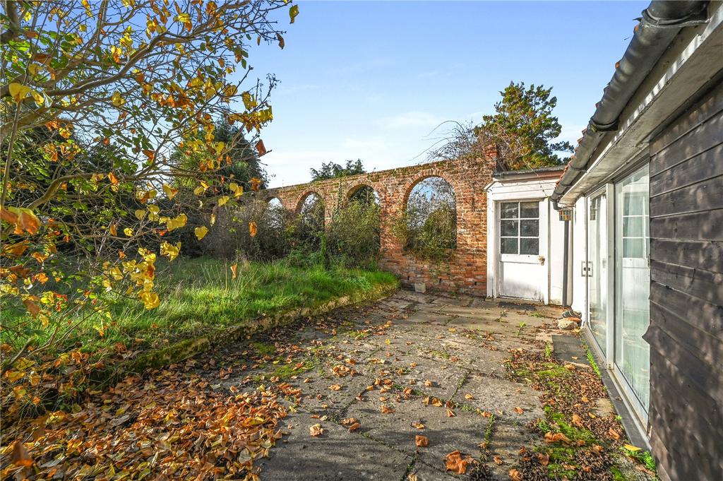 Folly / Summerhouse