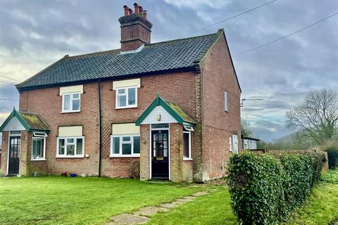 3 bedroom semi-detached house for sale, Sexton Road, Bungay NR35