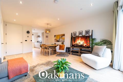 4 bedroom house for sale, South Loop Square, Birmingham, B16