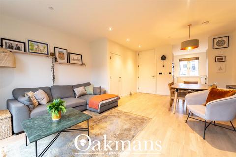 4 bedroom house for sale, South Loop Square, Birmingham, B16