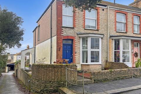 3 bedroom end of terrace house for sale, Broad Street Truro