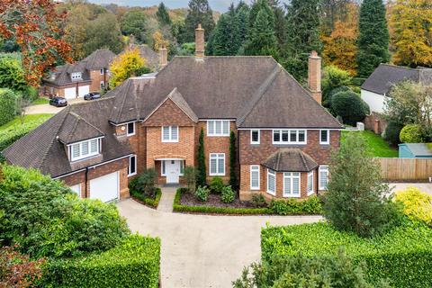 5 bedroom detached house for sale, Deans Lane, Walton On The Hill