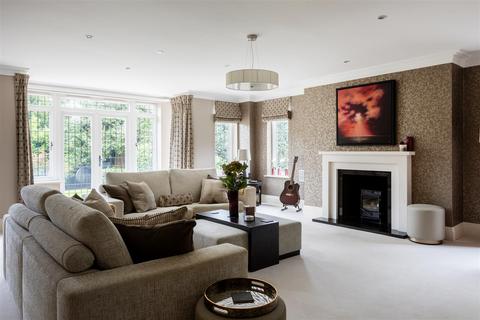 Alexandra House Deans Lane, Walton On The Hill, Tadworth, KT20 7TT