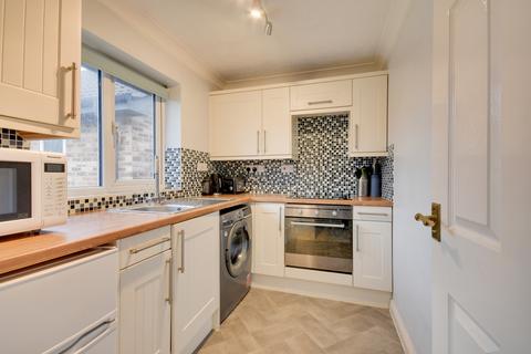 19 Earlsfield Drive, Chelmsford, CM2 6SX