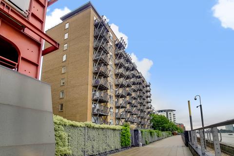 1 bedroom apartment to rent, Naxos Building, 4 Hutchings Street, London, E14