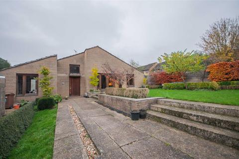 4 bedroom bungalow for sale, Rainsford Avenue, Nr City Centre, Chelmsford