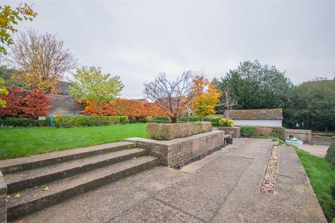 4 bedroom bungalow for sale, Rainsford Avenue, Nr City Centre, Chelmsford