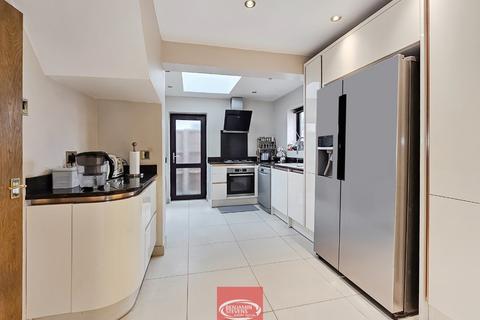 5 bedroom semi-detached house for sale, Sullivan Way, Elstree, Borehamwood, Hertfordshire, WD6