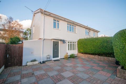 3 bedroom semi-detached house for sale, Spalding Avenue, Chelmsford