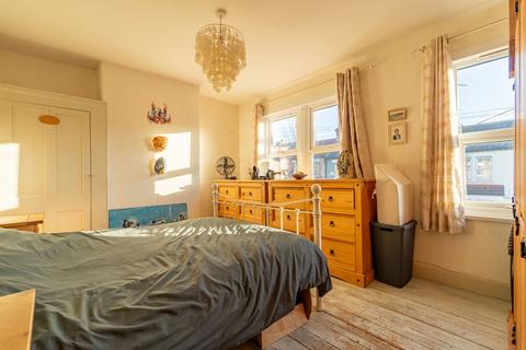 4 bedroom terraced house for sale, Corbett Road, London E17