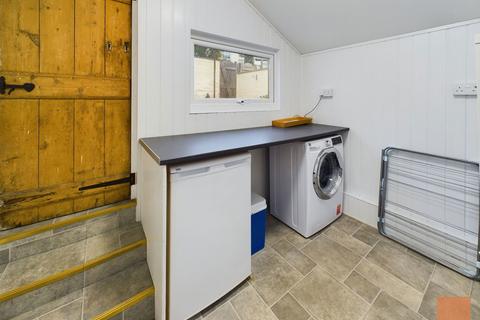 3 Harrison Terrace, Truro, TR1 3EL