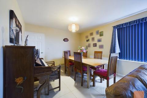 17 Higher Redannick, Truro, TR1 2DH