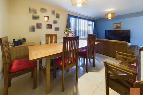17 Higher Redannick, Truro, TR1 2DH