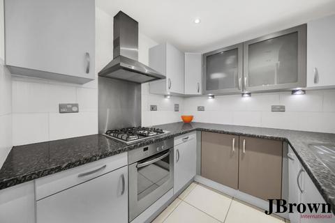 2 bedroom apartment for sale, Western Beach Apartments, 36 Hanover Avenue, London, E16