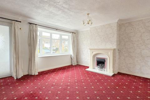 3 bedroom semi-detached house for sale, Fairways Avenue, Harrogate