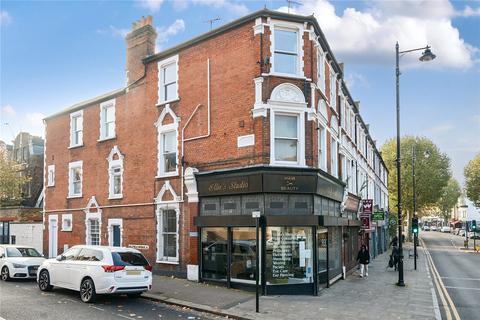 2 bedroom apartment for sale, High Street, London, N8