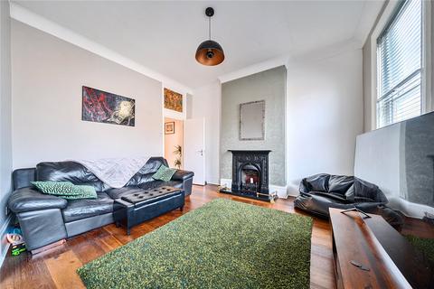 2 bedroom apartment for sale, High Street, London, N8