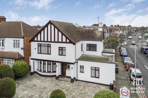 4 bedroom detached house for sale, Woodford Avenue, Gants Hill