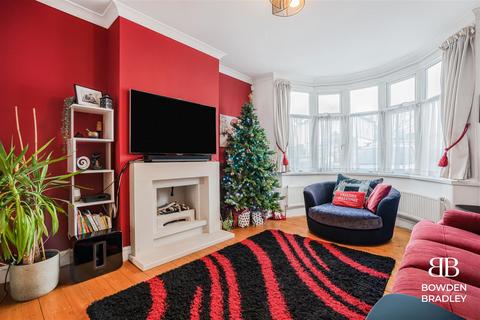 3 bedroom terraced house for sale, Redbridge Lane East, Redbridge