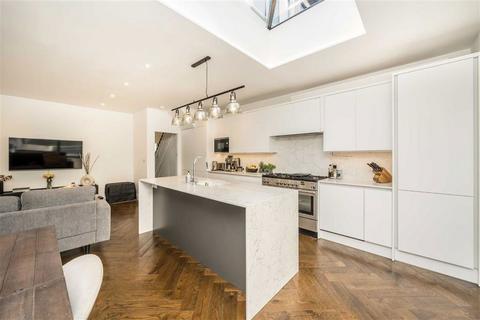 4 bedroom terraced house for sale, Briarwood Road, London SW4