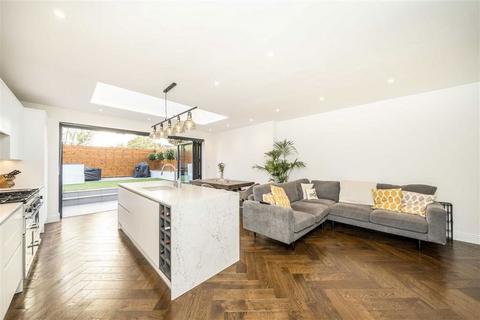 4 bedroom terraced house for sale, Briarwood Road, London SW4