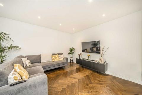 4 bedroom terraced house for sale, Briarwood Road, London SW4