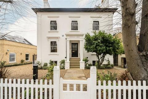 6 bedroom detached house for sale, Park Hill, London SW4