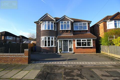 5 bedroom detached house for sale, Eastway Flixton