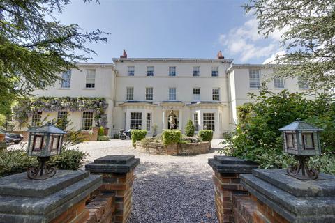 2 bedroom apartment for sale, Hall Park, Swanland