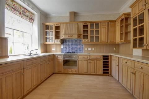 2 bedroom apartment for sale, Hall Park, Swanland