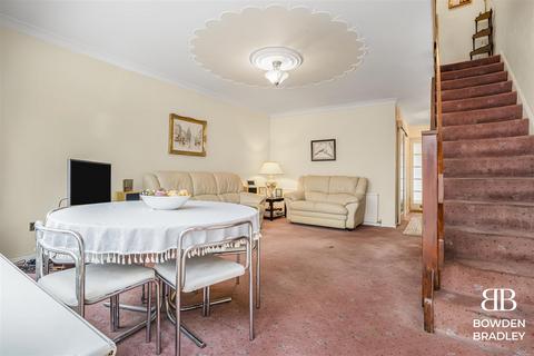 2 bedroom end of terrace house for sale, Stoneycroft Road, Woodford Green