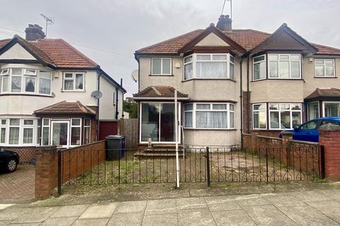 3 bedroom semi-detached house for sale, Stuart Avenue, London, NW9