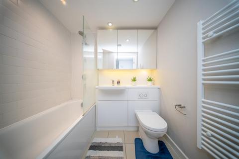 Flat 21, Langley House Beavers Lane, Hounslow, TW4 6ES