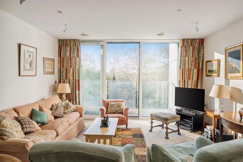 2 bedroom flat for sale, Eustace Building, London, SW11