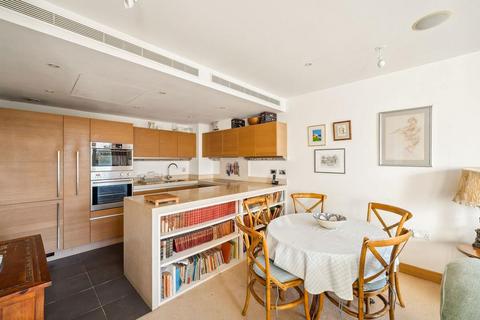 2 bedroom flat for sale, Eustace Building, London, SW11