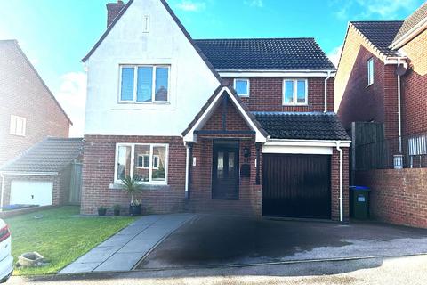 4 bedroom detached house for sale, Hill Top Way, Newhaven BN9