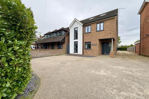 596a Foxhall Road, Ipswich, IP3 8NA