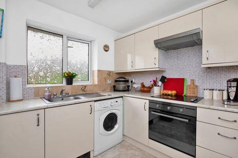 undefined, Ellingham Close, Alresford SO24