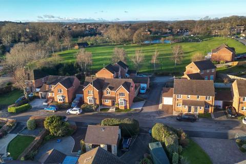 4 bedroom detached house for sale, Central Drive, Wingerworth, Chesterfield