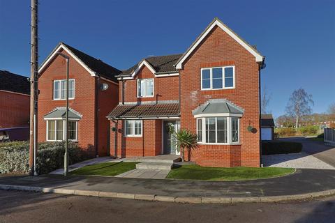 4 bedroom detached house for sale, Central Drive, Wingerworth, Chesterfield