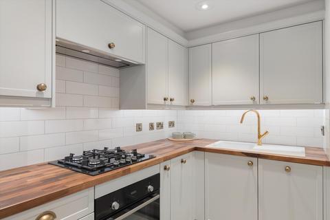 1 bedroom apartment for sale, Stanhope Mews West, South Kensington SW7