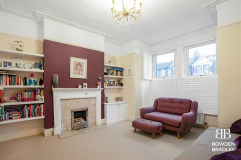 4 bedroom terraced house for sale, Ingleby Road, Ilford