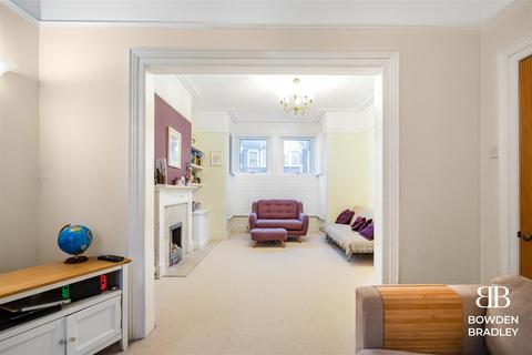 4 bedroom terraced house for sale, Ingleby Road, Ilford