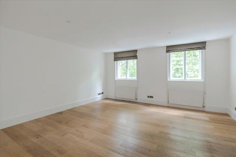 3 bedroom flat for sale, Sussex Gardens, London, W2