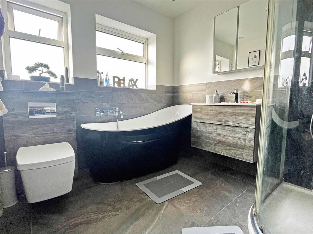 Bath1.jpg