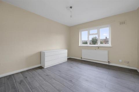 2 bedroom flat for sale, Pound Lane, London NW10