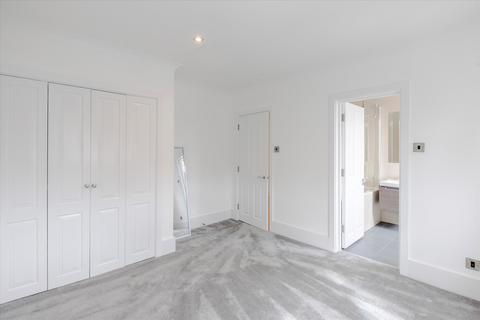 3 bedroom flat for sale, Sussex Gardens, London, W2