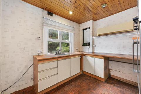 2 bedroom flat for sale, Ambleside Road, London NW10