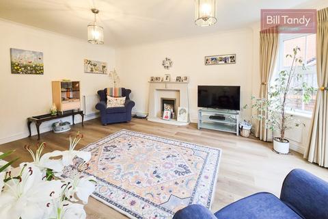 23 Lawrence Way, Lichfield, WS13 6RD