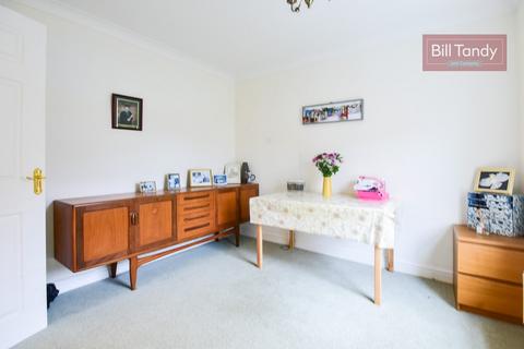 23 Lawrence Way, Lichfield, WS13 6RD